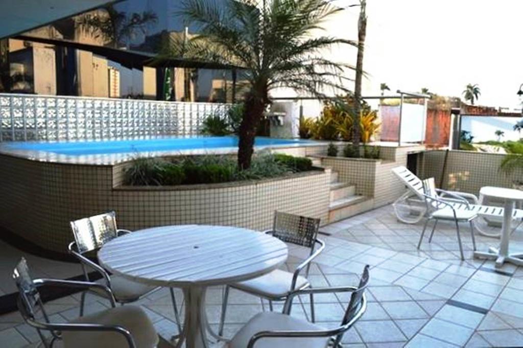 Hotel Monte Rey Montes Claros Exterior foto