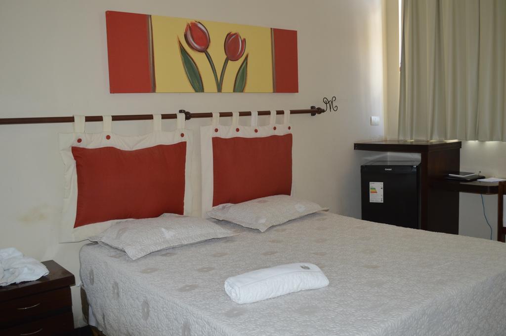 Hotel Monte Rey Montes Claros Cameră foto